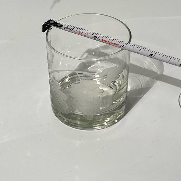 Vintage Etched Grape Vines Wine And Cocktail Glasses Set of 6 - Picture 10 of 12